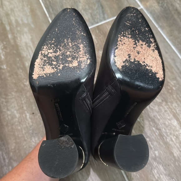 Antonio Melani Black Octavien Leather Preppy Detail On Heel Ankle Boots Size 6.5 - Picture 6 of 10